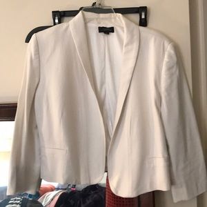 White cropped blazer